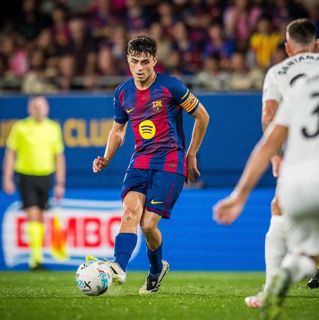 佩德里4项数据冠绝欧洲，巴萨中场核心闪耀，欧冠对决迎来正名之战